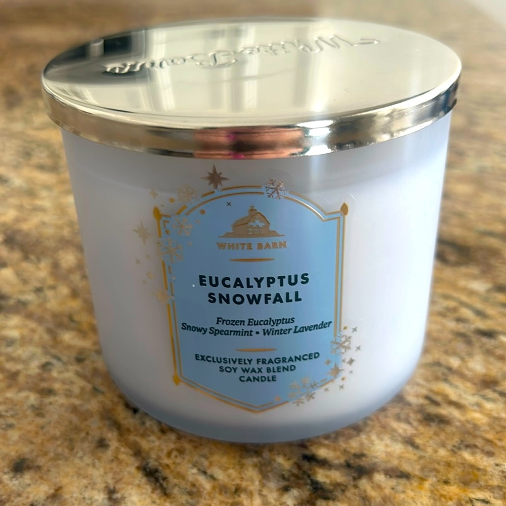 NEW! White Barn Eucalyptus Snowfall 3-Wick Candle